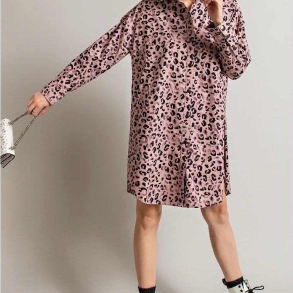 Easel Animal Print black and mauve Collared Dress size medium